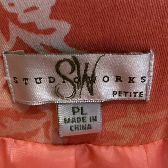Studio Works Jacket - Picture 8 of 9